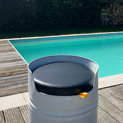 Low Barrel Seat