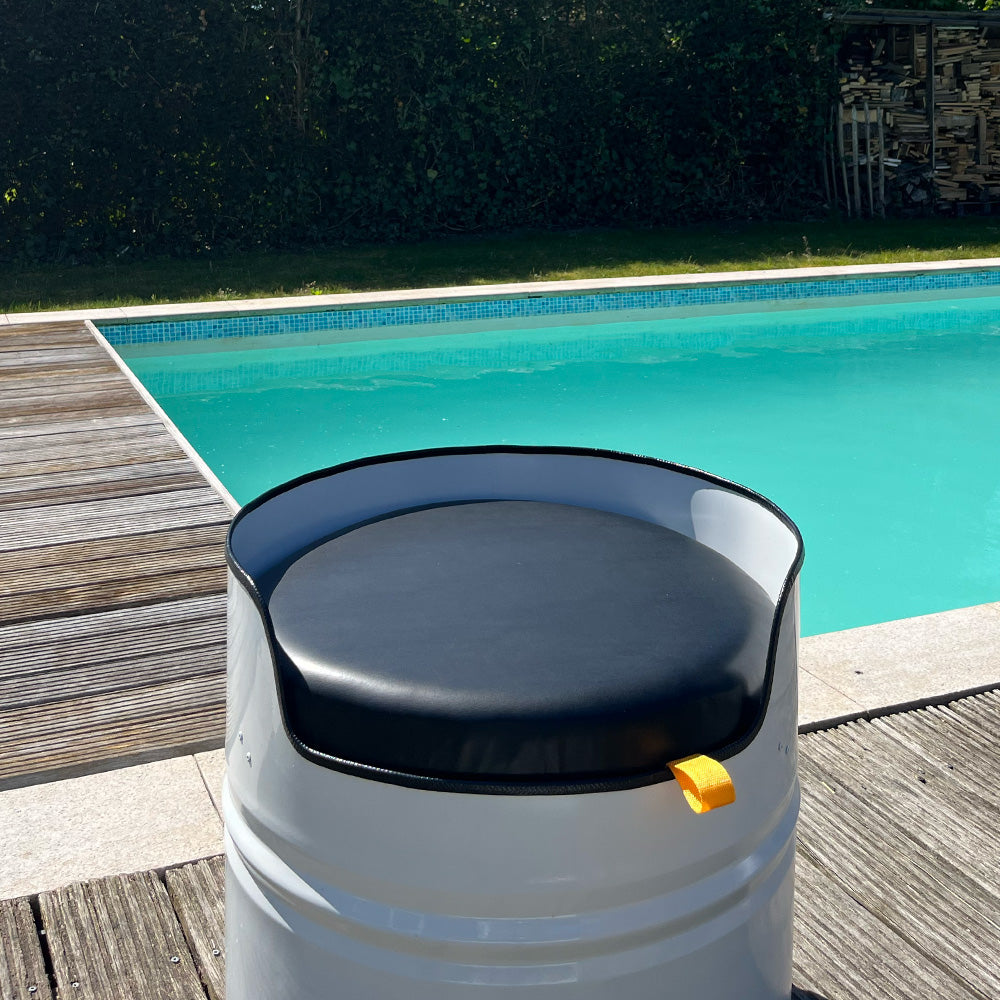 Low Barrel Seat